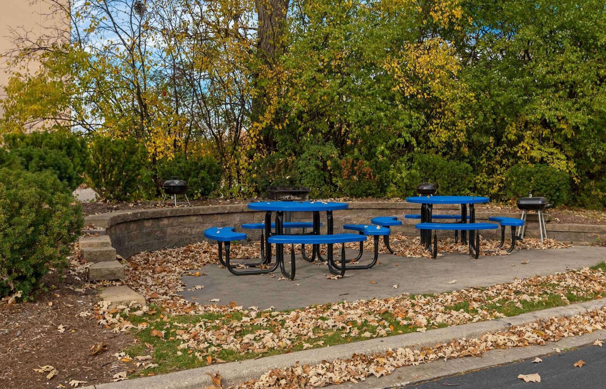 Extended Stay America Select Suites - Milwaukee - Waukesha Extérieur photo