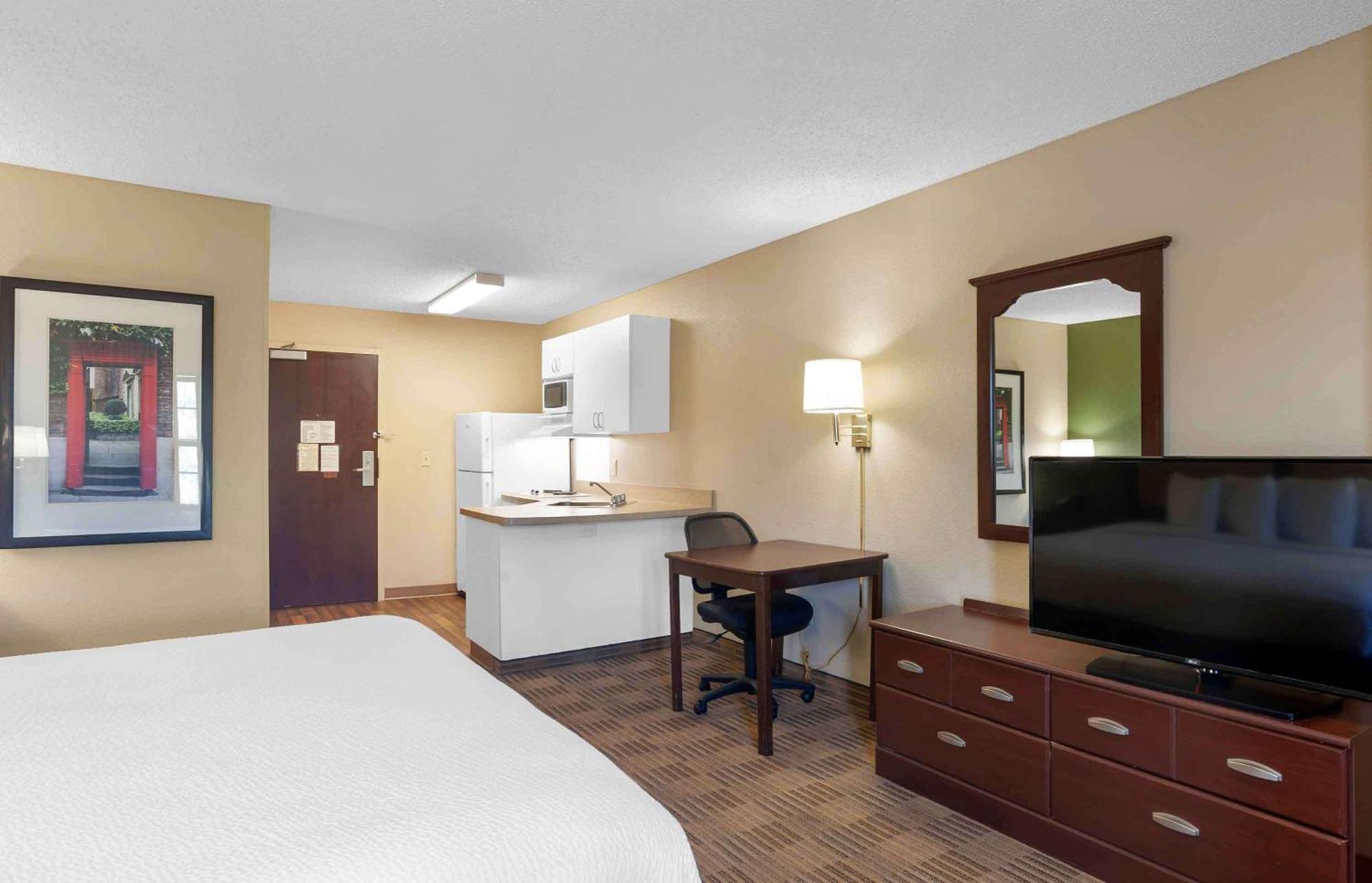 Extended Stay America Select Suites - Milwaukee - Waukesha Extérieur photo
