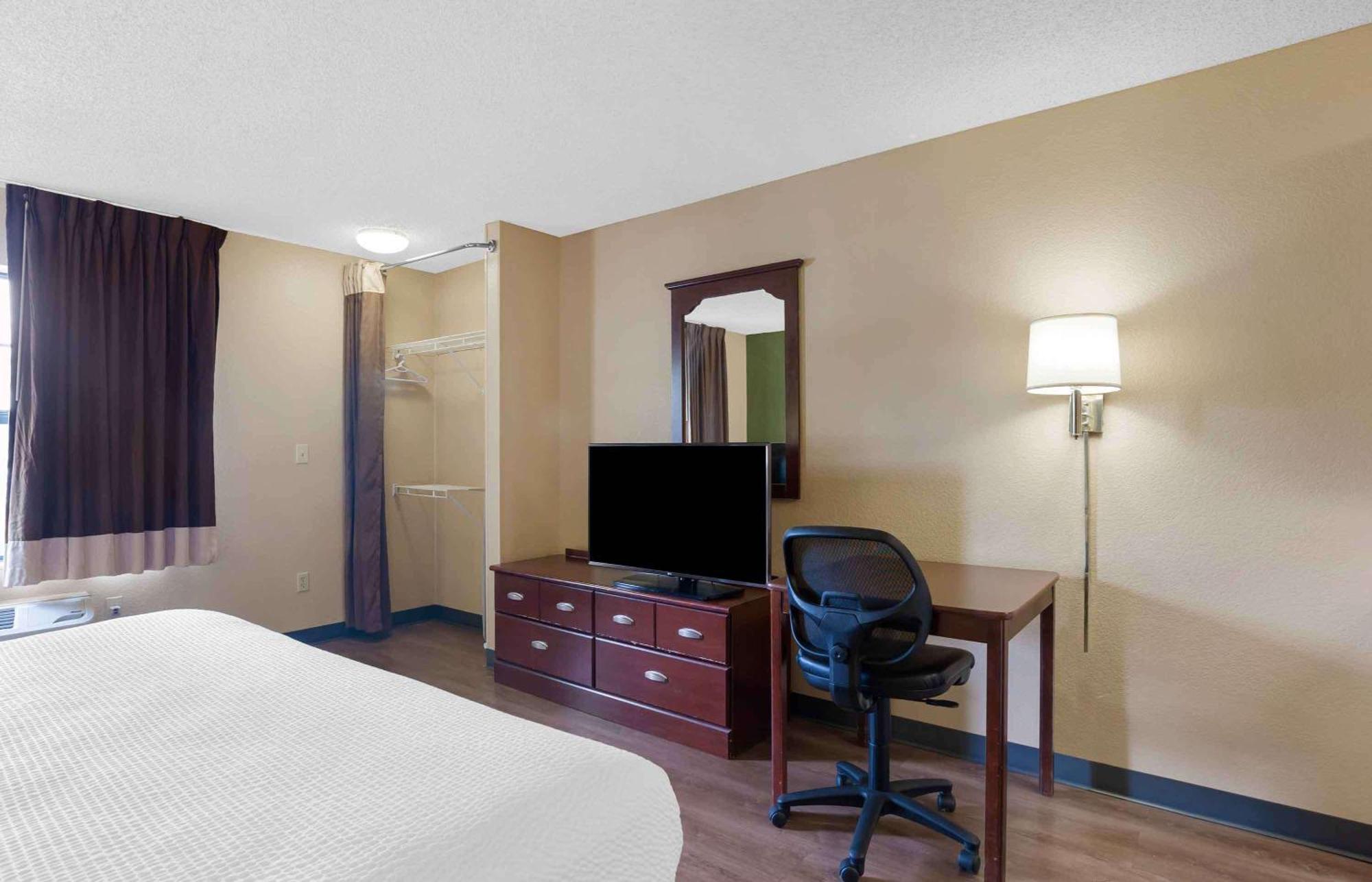 Extended Stay America Select Suites - Milwaukee - Waukesha Extérieur photo
