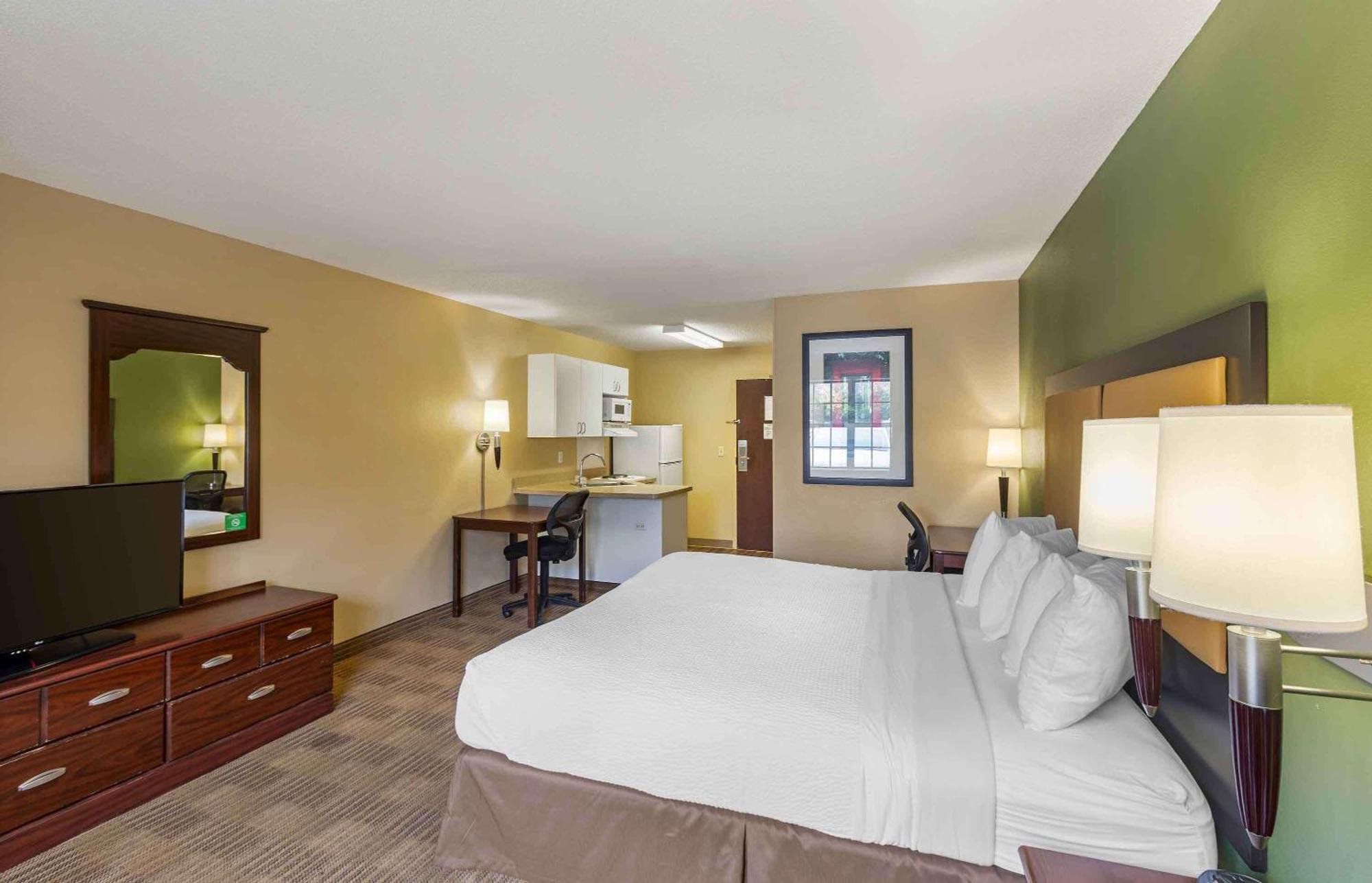 Extended Stay America Select Suites - Milwaukee - Waukesha Extérieur photo