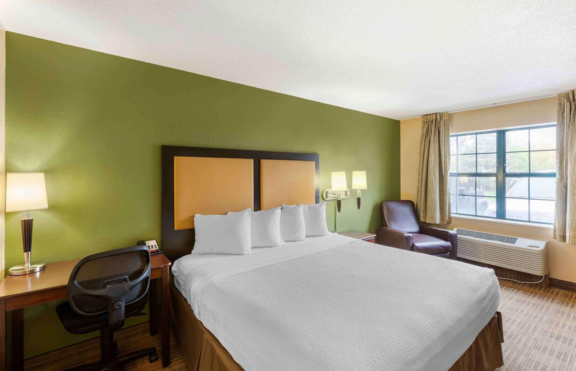 Extended Stay America Select Suites - Milwaukee - Waukesha Extérieur photo