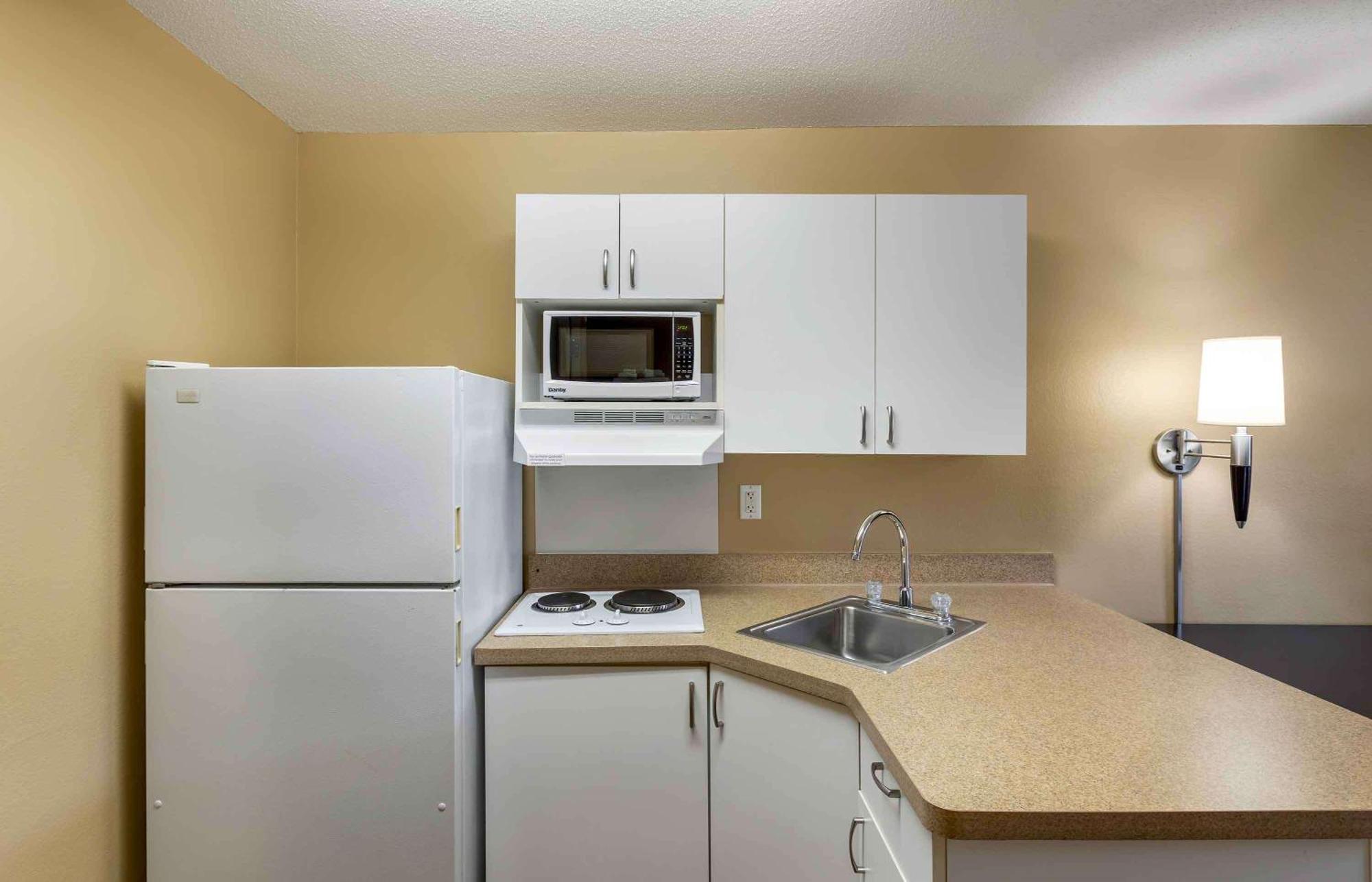 Extended Stay America Select Suites - Milwaukee - Waukesha Extérieur photo