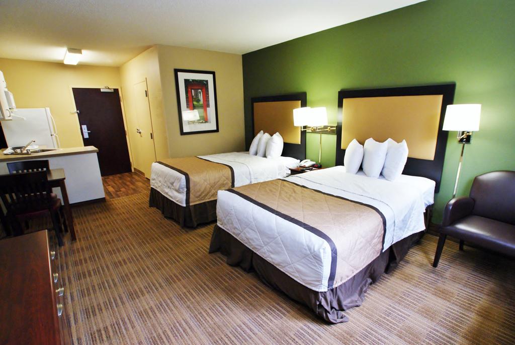Extended Stay America Select Suites - Milwaukee - Waukesha Extérieur photo