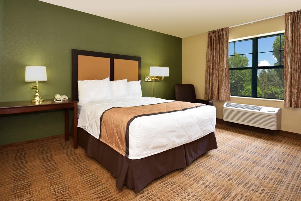 Extended Stay America Select Suites - Milwaukee - Waukesha Extérieur photo